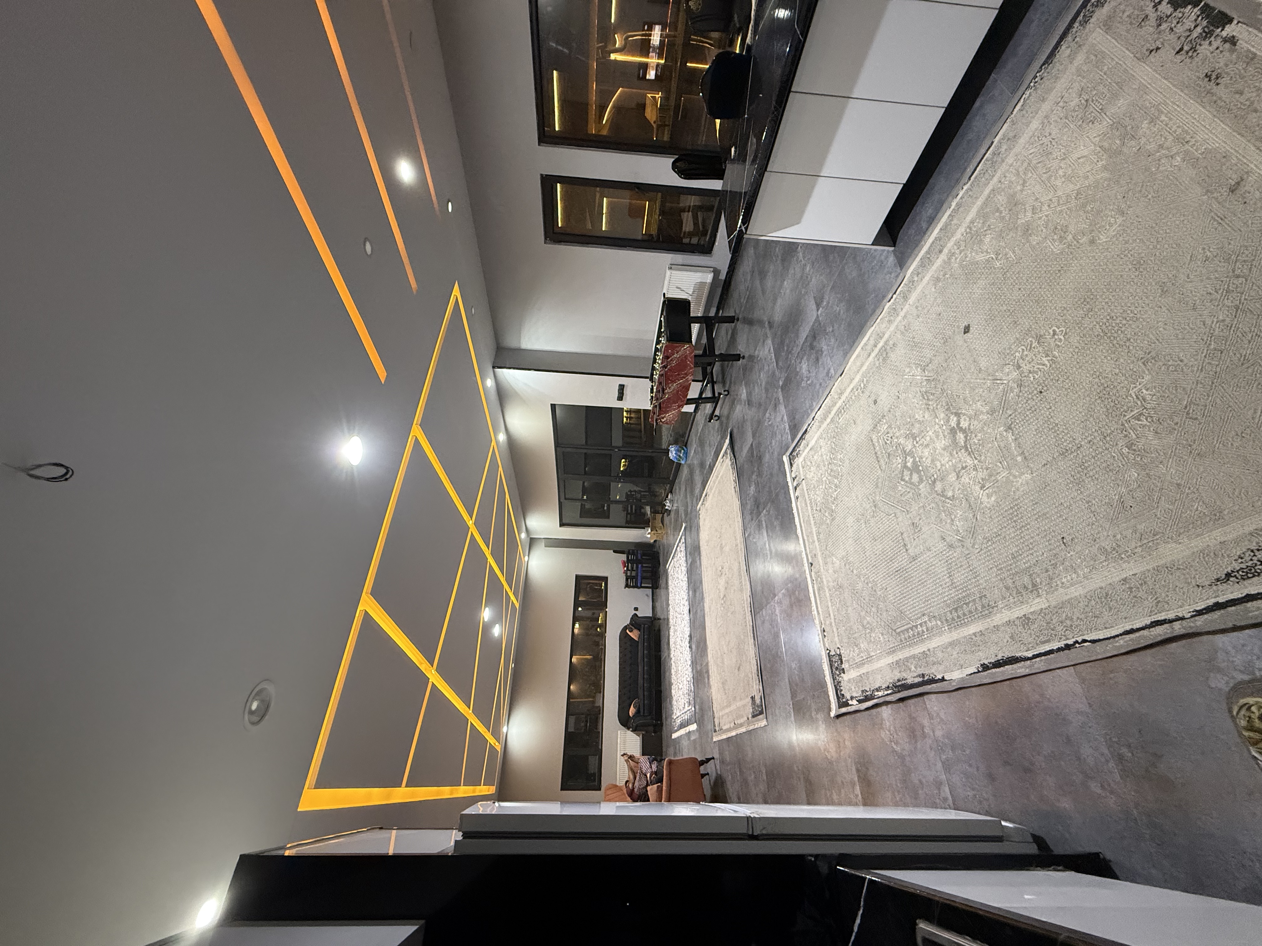 باغ ویلا مدرن و لوکس آرش شهریار | استخر آب گرم