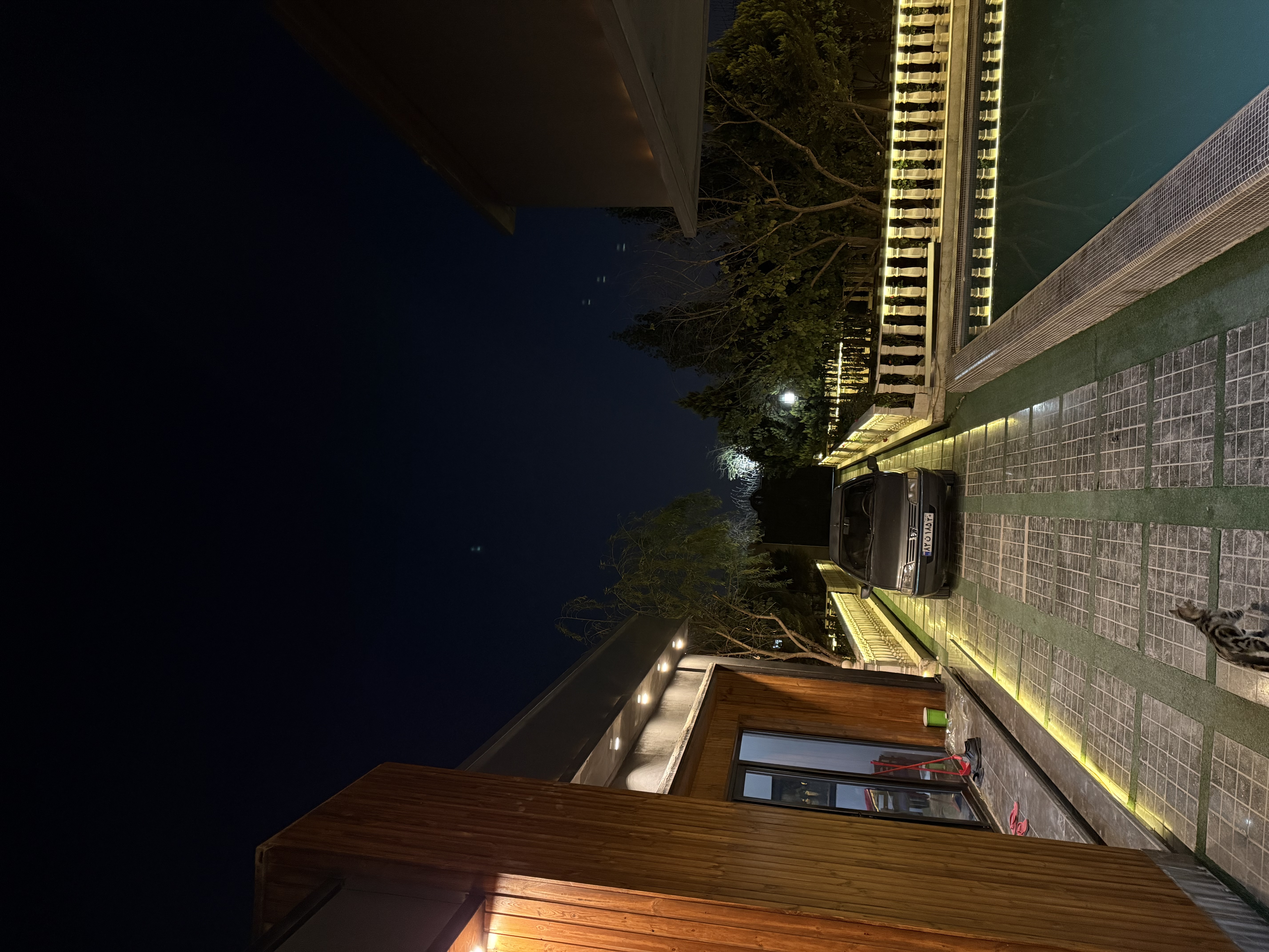 باغ ویلا مدرن و لوکس آرش شهریار | استخر آب گرم