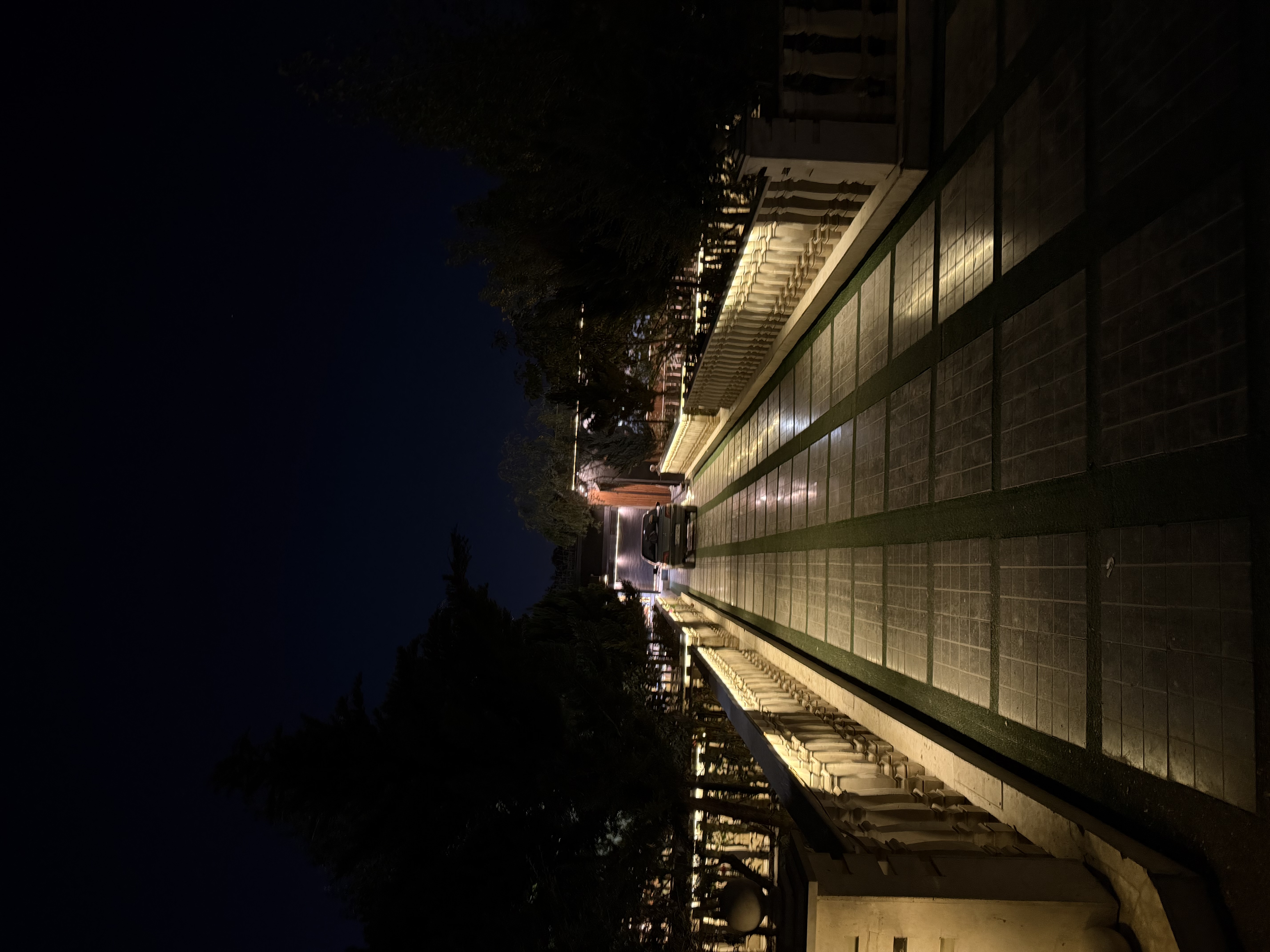 باغ ویلا مدرن و لوکس آرش شهریار | استخر آب گرم